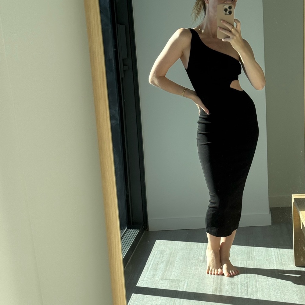 NWOT Zara black knit cutout midi dress size XS